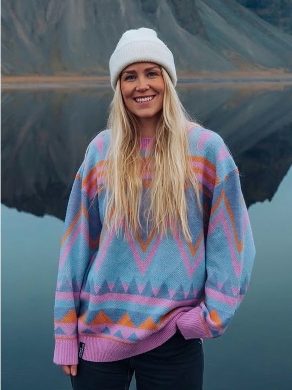 Pastel Geometric Crewneck Sweater - Blue & Pink